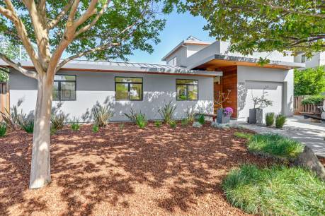 1033 Blackfield Way
