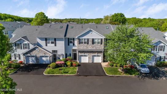 10 Chimney Ct