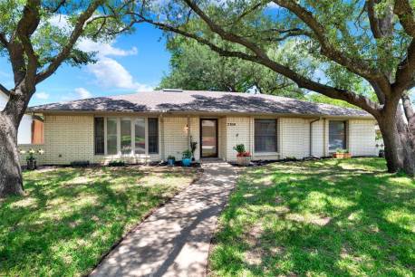 2309 Grandview Dr