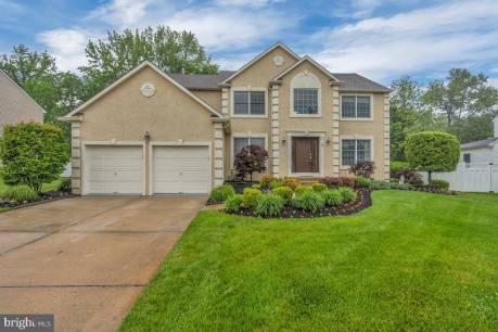 40 Country Squire Ln