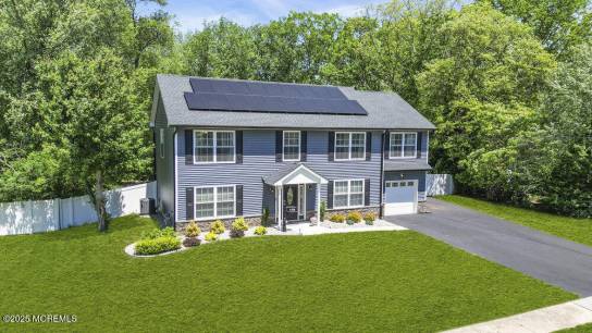 119 Darien Rd