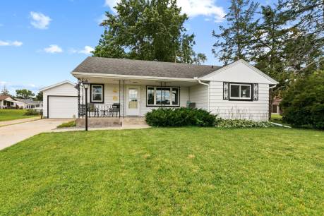 715 Country Club Rd