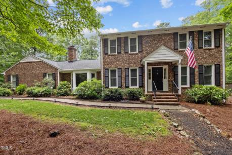 102 Mel Oak Dr