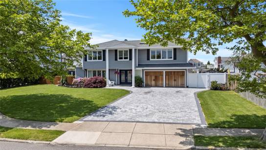 22 Viking Dr