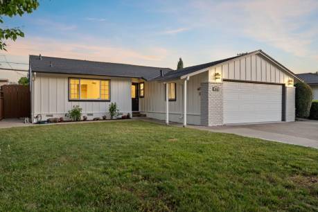 1816 Rosswood Dr