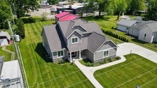 927 Woodland Ave