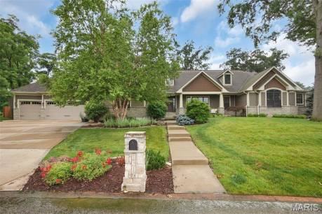 1316 Breezeridge Dr