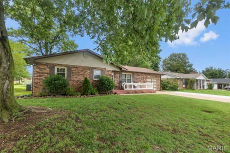 1004 Willow Ln