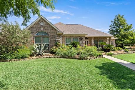 8010 Village Dr