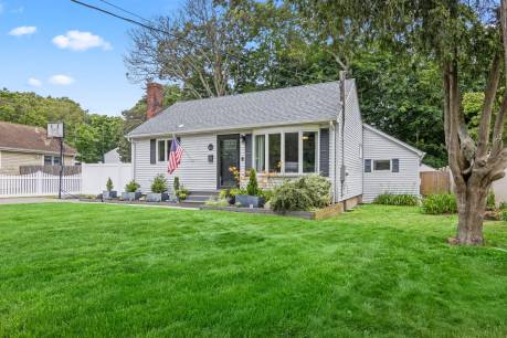 10 Elm Ave