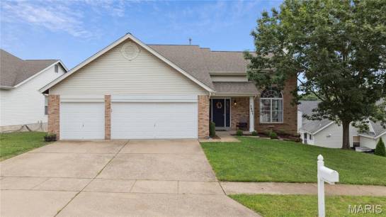 1551 Ivy Chase Ln