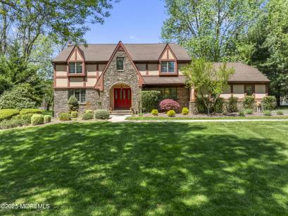 60 Sandalwood Dr