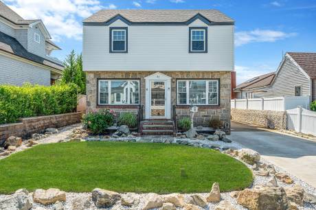 87 E Shore Dr