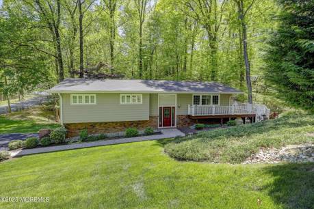 23 Mount Dr