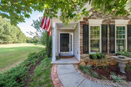 18439 Victoria Bay Dr