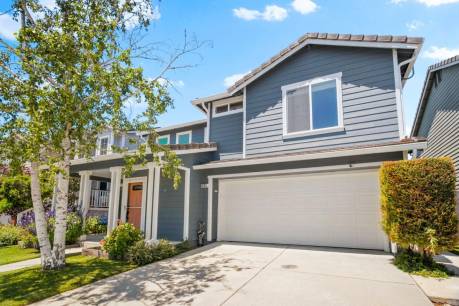 625 Coast Range Dr