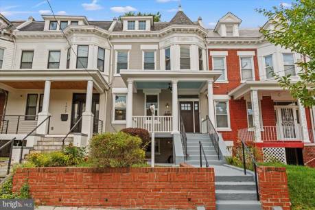 1425 Webster St NW