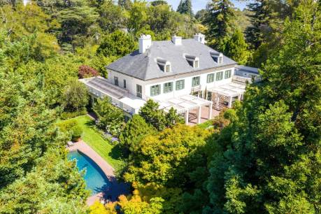 233 Santa Inez Ave