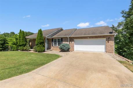 1328 Platinum Ct