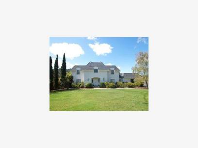 125 Eucalyptus Ave