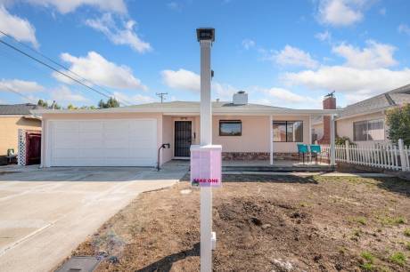 645 Enos Ct
