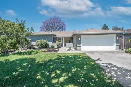 6129 Del Robles Ct