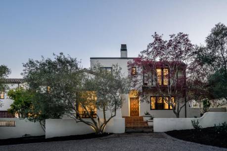 1005     Vita Road