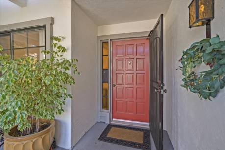5068 Cribari Bluffs