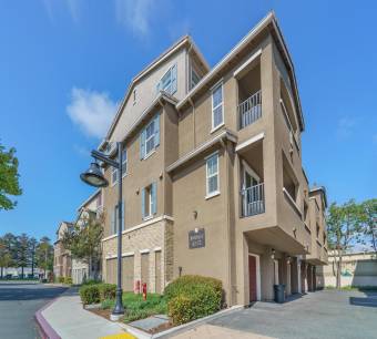 73 Ede Ln