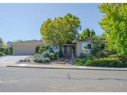 2610 Martinez Dr