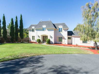125 Eucalyptus Ave