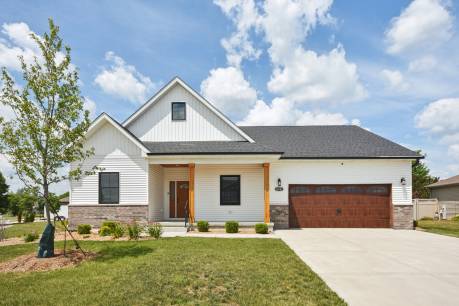 220 S Primrose Dr