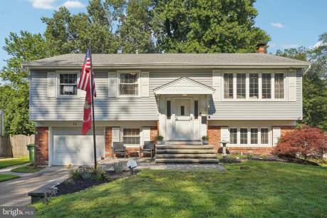 14 Bells Lake Dr