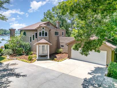 5 Hidden Cove Ln