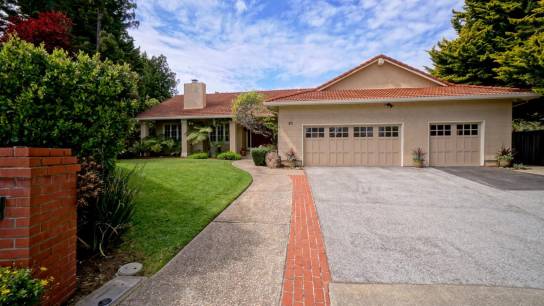 20 Hampton Ct