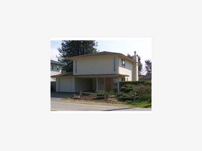 213 Center Ave