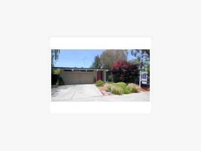 751 Holly Oak Dr