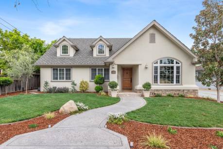 1551 Edgewood Way