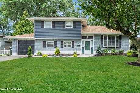24 Willow Brook Rd