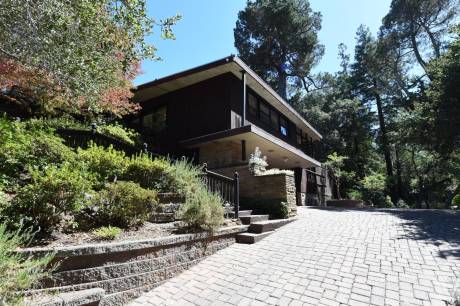 219 Bridge Rd