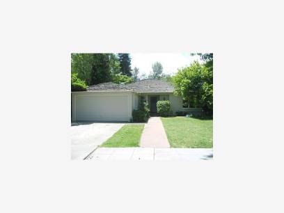 1340 Channing Ave