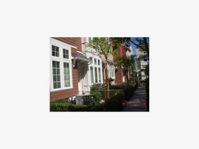 208 Kentdale Pl