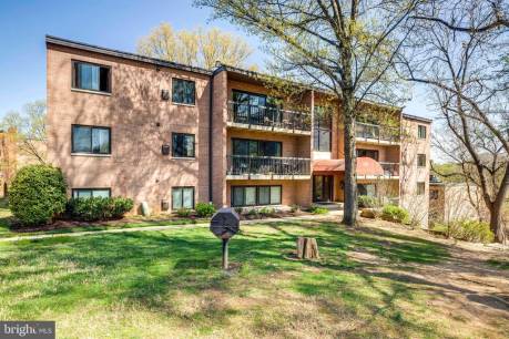 3210 S 28th St 202