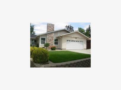 2545 Fountain Oaks Dr