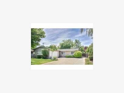 4889 Clydelle Ave