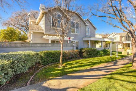 121 Orchard Oak Cir