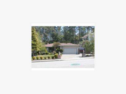 1329 Murchison Dr