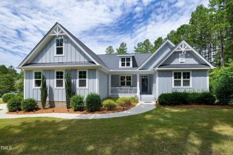 40 Spring Hollow Ct