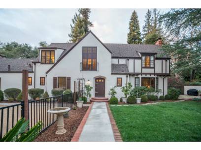 1449 University Ave