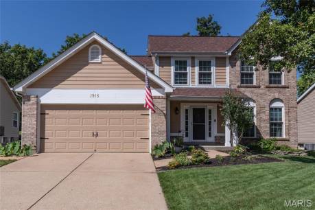1915 Fox Pointe Dr
